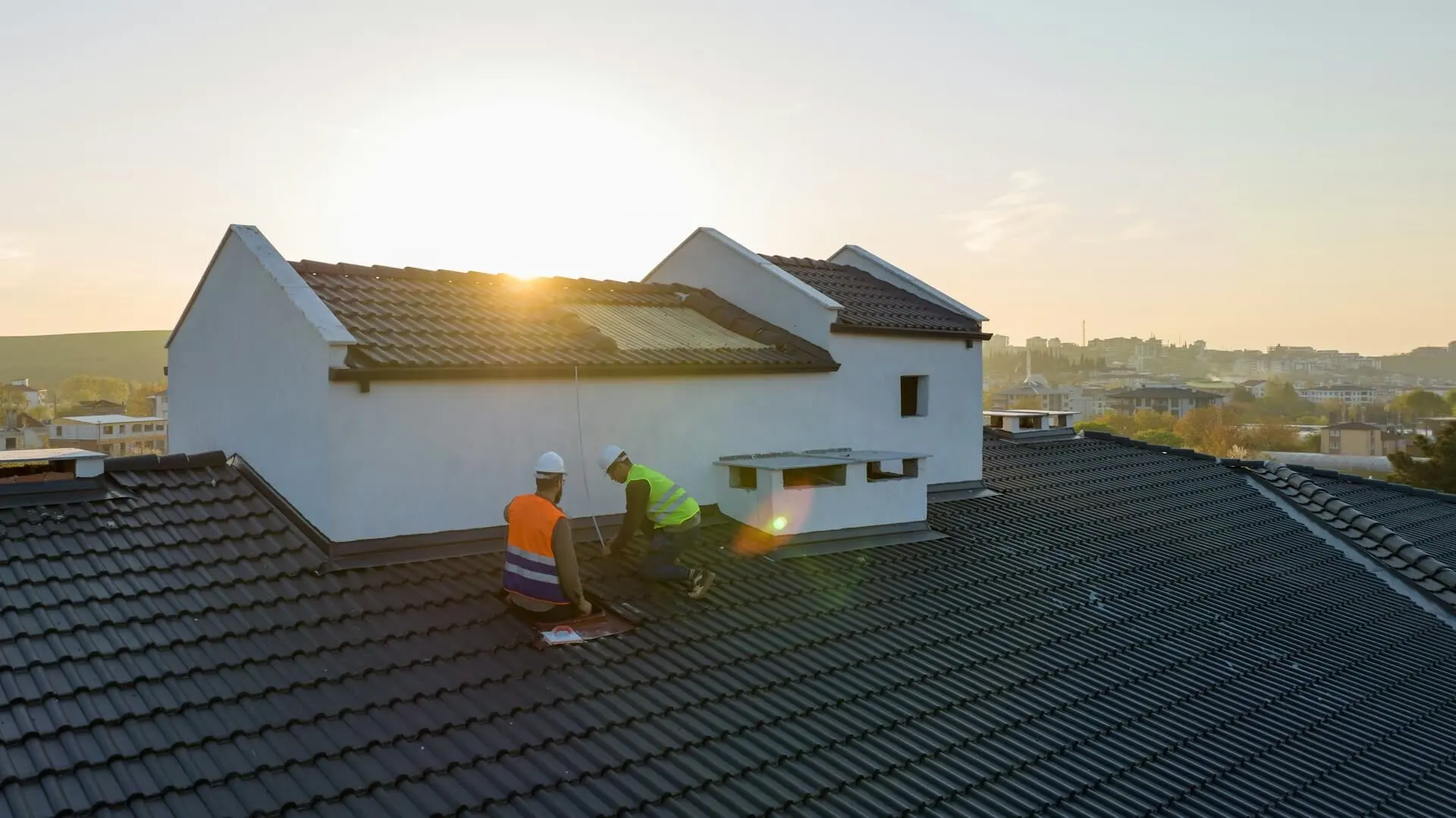 How Much Does It Cost to Repair a Roof