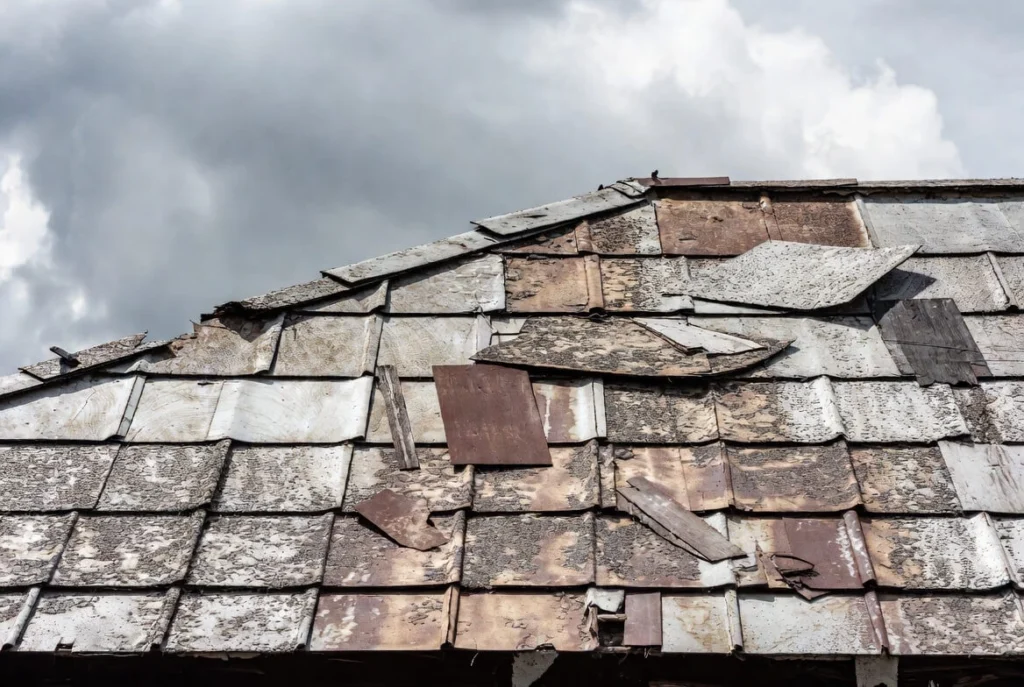 House roof with asbestos shingles needing inspection